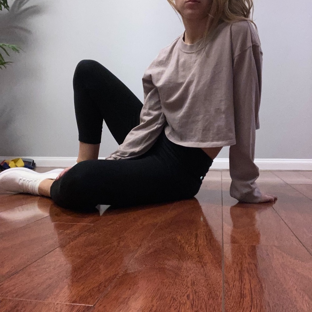 Zara cropped long sleeve in lavender